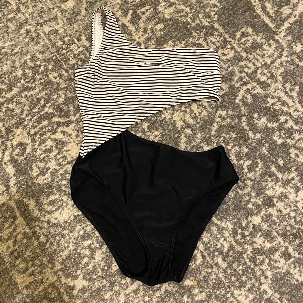 Abercrombie & Fitch one piece